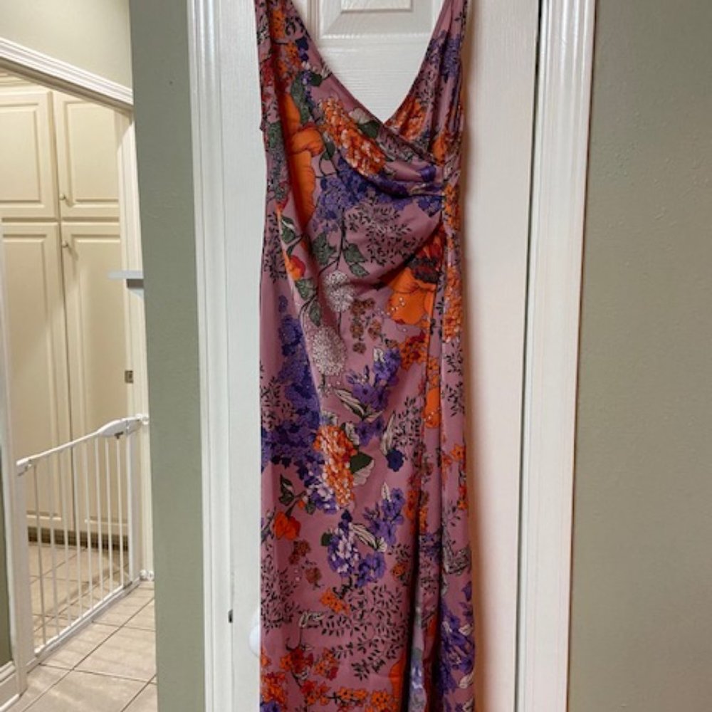 Urban Outfitters  Floral Lily Satin Wrap Midi Dress, Small